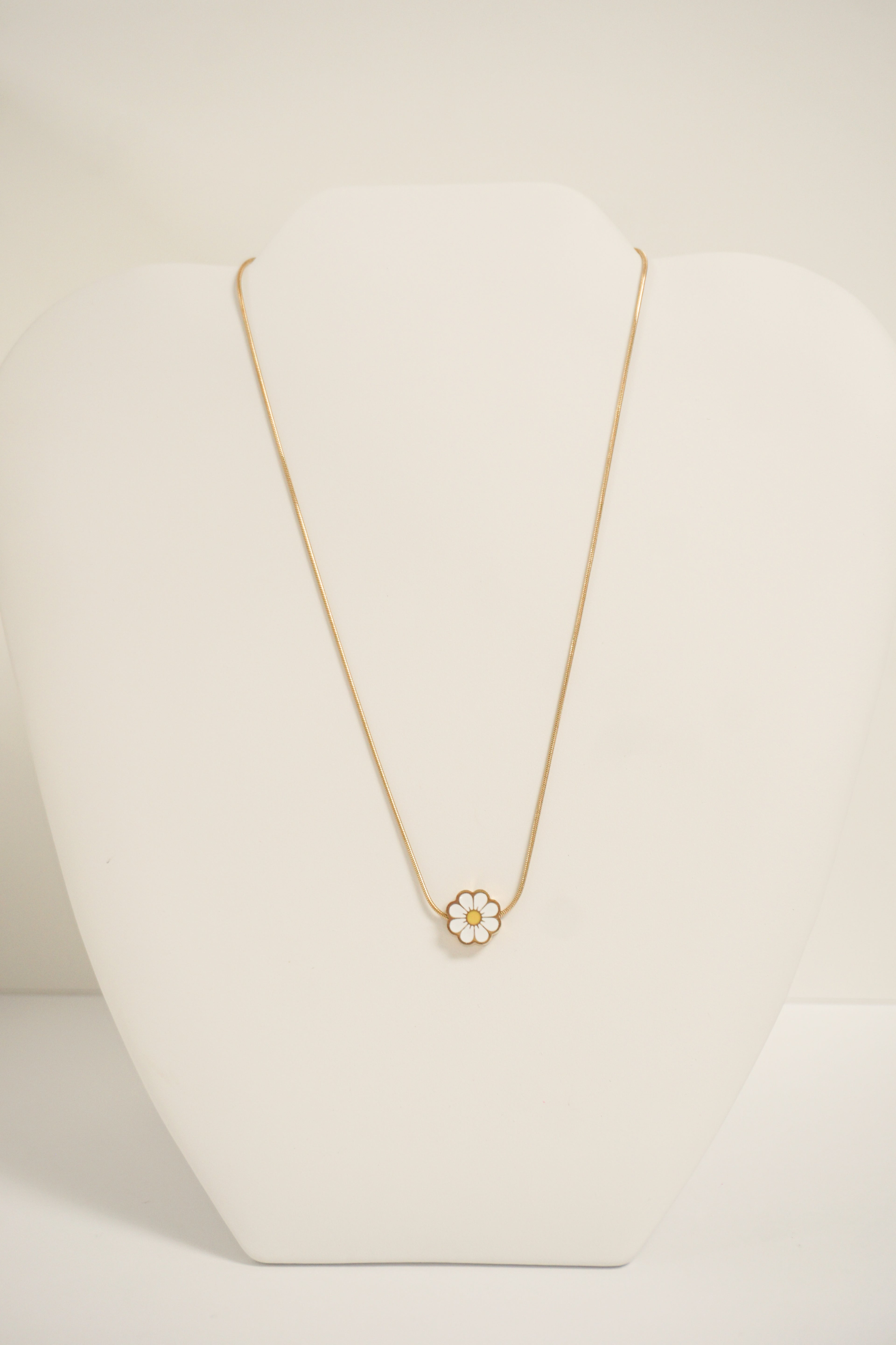 Sunflower White Necklace Gold