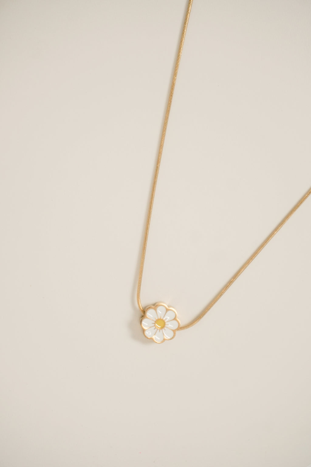 Sunflower White Necklace Gold